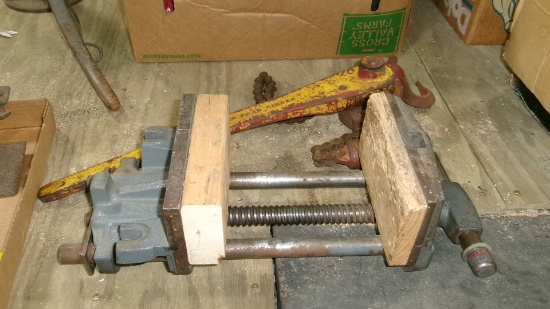 RACHET HOIST, WOOD VISE, KENMORE VAC w/ accessories