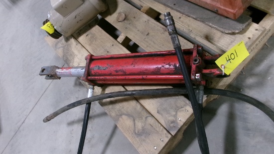 LARGE CYLINDER w/ hoses