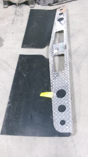 NEW UNUSED FULL WIDTH ROCK STAR ROCK GUARD / MUD FLAPS