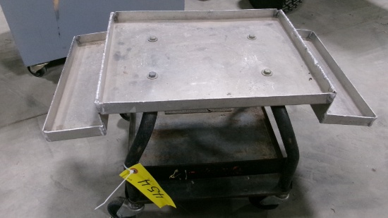 CASTERED MECHANICS SEAT w/ storage