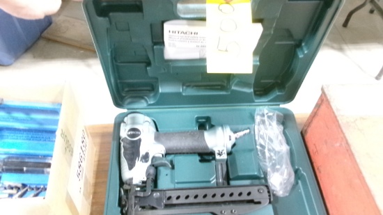 HITACHI AIR STAPLER