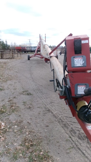 12" x 110' FETERAL MECH. SWINGER AUGER, low pro hopper, hopper walkers, 540 pto