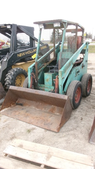 HYDRA MAC 8A SKID LOADER,  22 H.P. Predator gas motor, new 8 ply tires & hyd. pump,