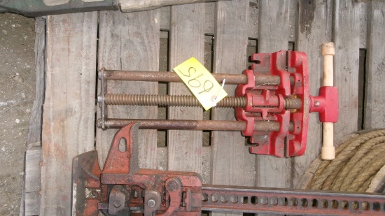 WOOD VISE