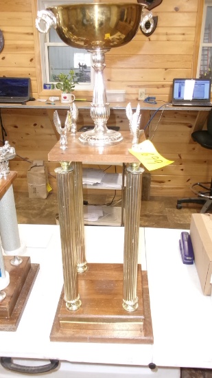 1ST PLACE SNOW MOBILE TROPHY FROM 1ST ANNUAL  USSA WORLD SERIES CLASS 5 MODIFIEDS