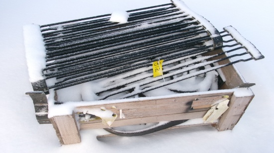 CRATE OF PARMA BEET LIFTER PARTS
