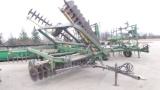 20' JOHN DEERE 220 TANDEM DISK