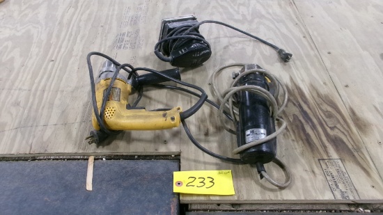 1/2" DEWALT VSR CORDED DRILL, CORDED 4" GRINDER & CORDED CRAFTSMAN FINISHING SANDER