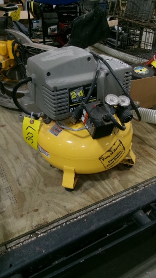 2 H.P. 4 GAL. CORDED AIR COMPRESSOR