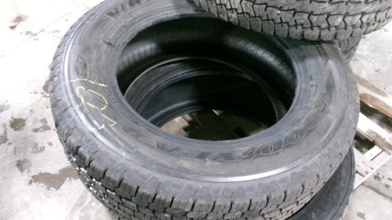 GOODYEAR WRANGLER 265 / 60R / 18"