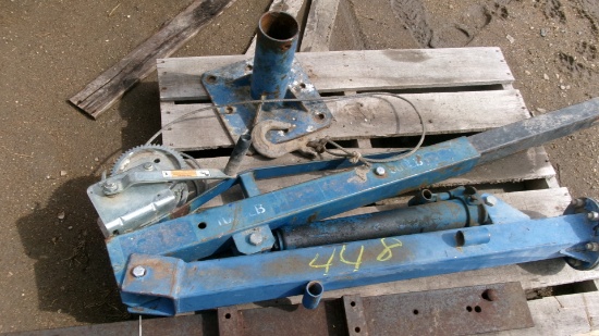 HYDRAULIC PICKUP HOIST w/ cable winch