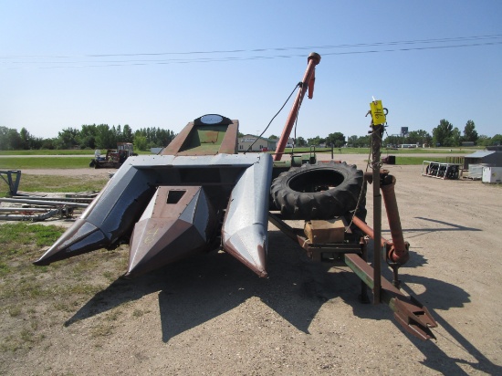 2-38" NEW IDEA CORN PICKER w / SHELLER ATTACHMENT,  in working condition