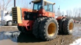 1982 VERSATILE 895 4WD, 4 hyd., 8,400 hrs., rebuilt hinge pins, 520 / 85R / 38