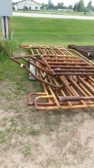 SIOUX 4' GATE, 10' & 3-12' SIOUX CATTLE PANELS