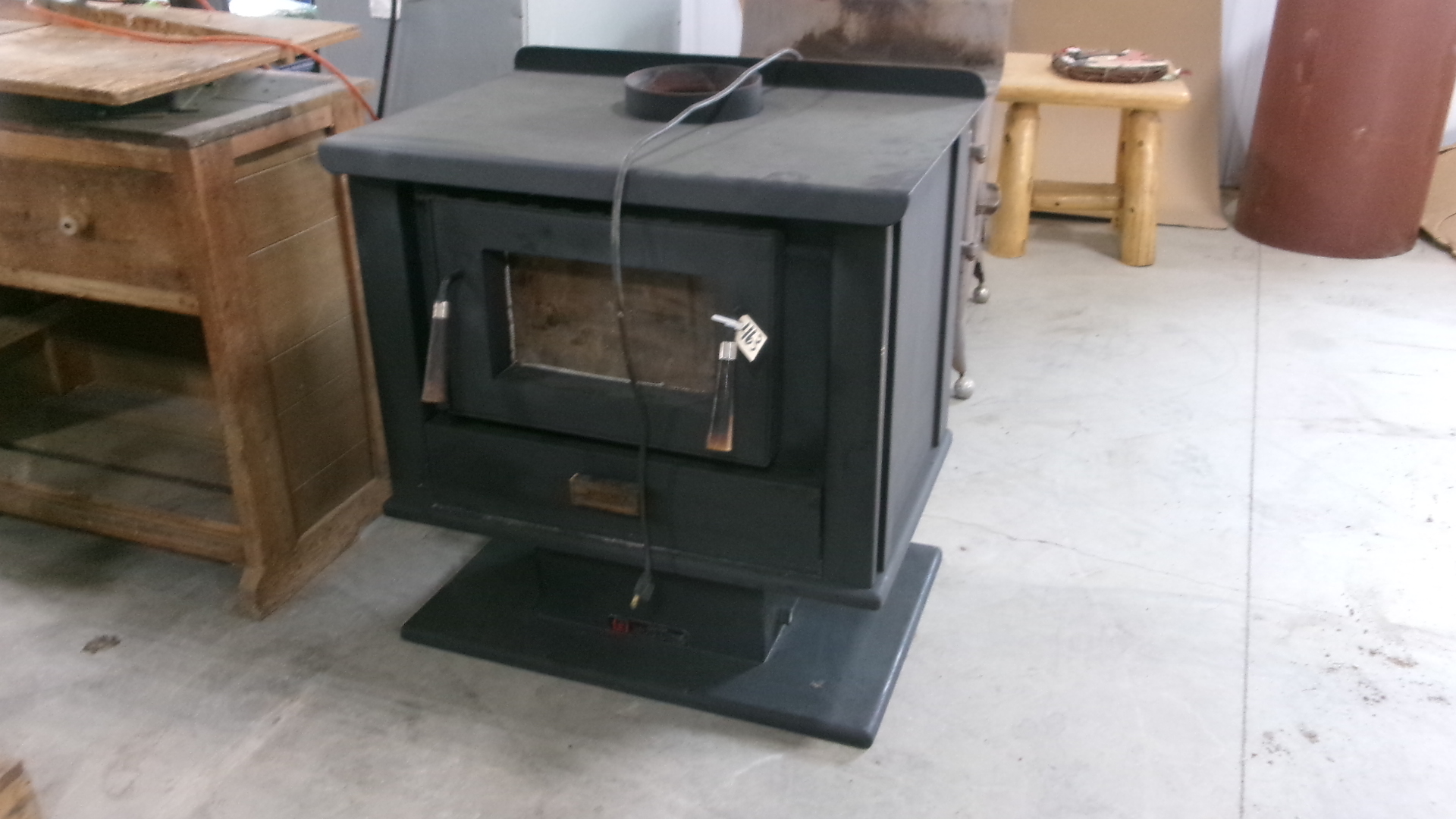 ARROW WOOD STOVE | Proxibid