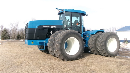 1997 NEW HOLLAND / VERSATILE 9682 4WD, 360 H.P., 4 hyd., std. trans.,, 2% buyers premium +