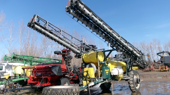 2002 96'  3496 SPRAY-AIR SUSPENDED BOOM PULL TYPE SPRAYER, 800 gallon tank,  +