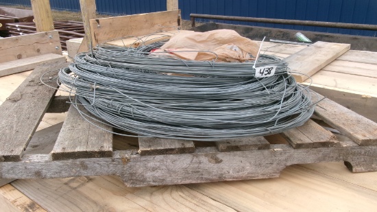 APPROX. 1 1/2 MILES HI TENSIL SMOOTH WIRE  & T POST WIRE CLIPS