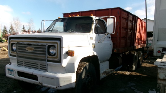 1977  CHEV.  C-60   TAG TANDEM W / 18' STEEL BOX,