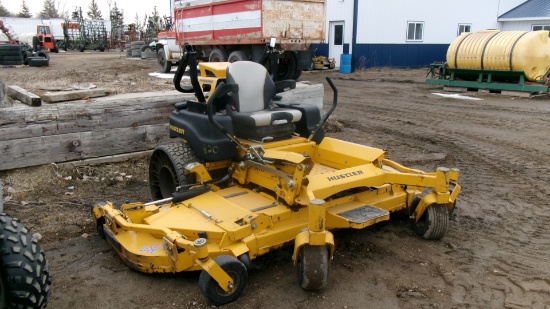 104" HUSTLER ZERO TURN MOWER, 3  deck hyd. lift, belt driven, 37 H. P., Tweel no flat tires, +