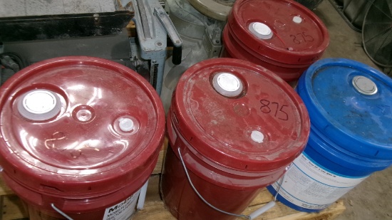 15 GALLON OF UNOPENED MOBIL 424 HYD.-TRANS OIL & APPROX. 3 GALLONS OF GEAR GREASE