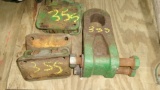 JOHN DEERE  IMPLEMENT HITCH & WIING HINGES FOR 1000 SERIES FIELD CULTIVATOR