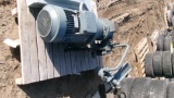 25 H.P. 3 PHASE MOTOR w / ATTACHED HYDRAULIC PUMP (easy to remove )  ok cond.