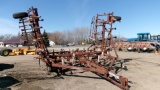 28' WILRICH CULTIVATOR   w /   3 BAR HARROW, wing singles