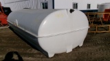 3,000 GALLON FIBER GLASS WATER TANK w / valve