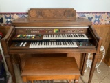 YAMAHA ELECTRONE ORGAN, model 305D-1  w / BENCH,  ph. Lynn @ 686-4527