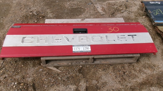 EARLY NINETIES CHEVY PICKUP END GATE