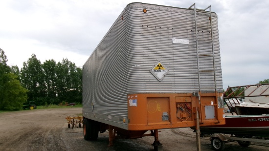 28' FRUEHAUF SINGLE AXLE DRY VAN / HOPPER, removable floor, 2  hoppers, roll up rear door,