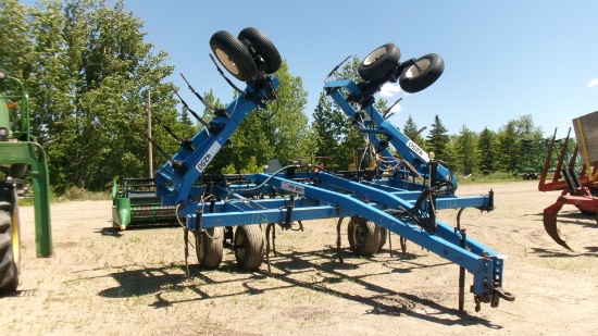 32' LANDWALKER NUTRI PLACER NH3 APPLICATOR, walking tandems, exc. cond.,