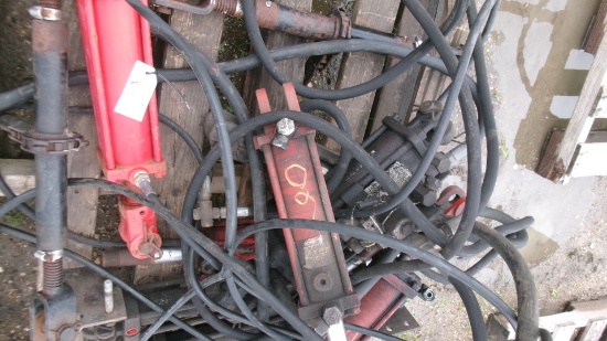 PALLET OF CYLINDERS & 2 RACHET LINK
