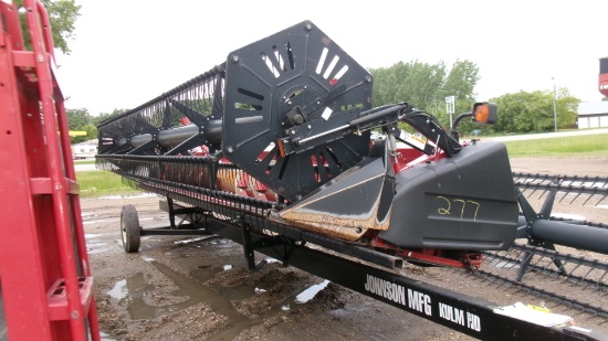 25' CASE IHC 1020 FLEX HEAD, 2 shaft oil drive, fore & aft, 3" sickle, shedded good cond. +