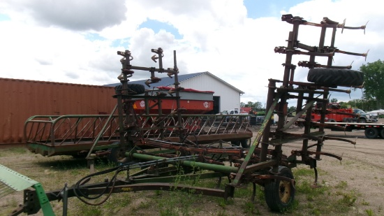 25' GLENCOE FIELD CULTIVATOR