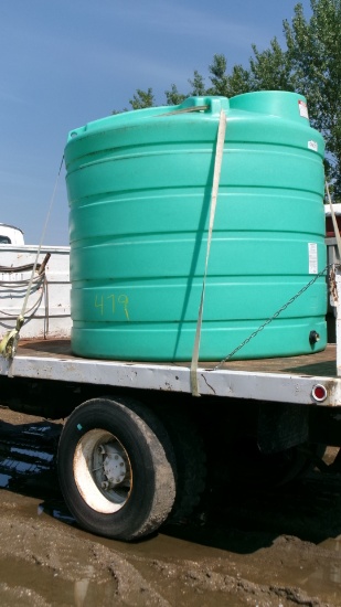 1500 GALLON POLY WATER TANK