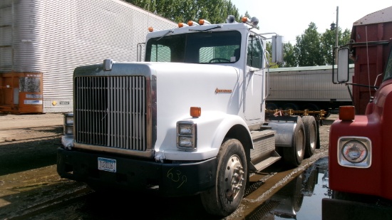 1989 IHC 9300 DAY CAB SEMI, 855 Cummins, 9 spd,, air ride, runs ok, 970,000 miles, contact