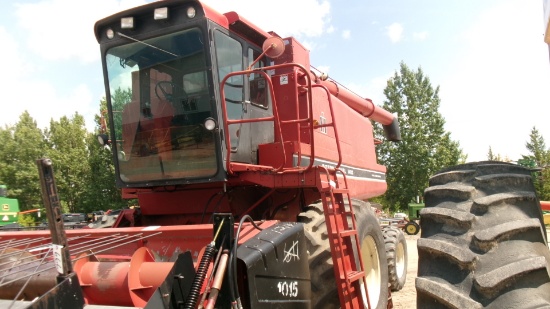 IHC 1480 COMBINE, 466 diesel, HHC, reverser, auger ext., rock trap, chopper,  ( pickup head sells+