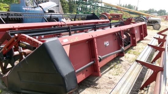 25' CASE IH 1010  RIGID HEAD, batt reel