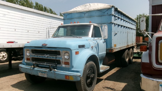 1968 CHEV. C-50 TWIN SCREW TANDEM w / 19' BOX, 366, 5 X 4, roll tarp, runs good but +