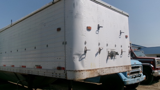 1978 TIMPTE 3 HOPPER GRAIN TRAILER, crank in office