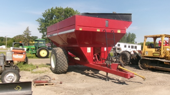 BRENT 772 GRAIN CART,  1,000 PTO, 30.5 X 32" diamond treads