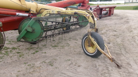 JOHN DEERE 640 SIDE DELIVERY RAKE & A,JOHN DEERE 640 RAKE FOR PARTS
