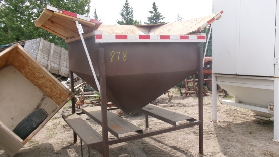 HOPPER BOTTOM SURGE TANK-used for feeding seed treater