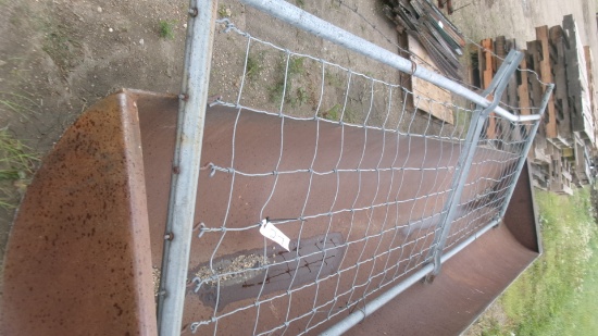 4' X 14' WIRE MESH GATE