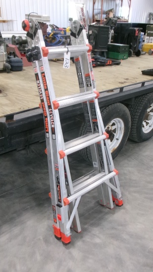 LITTLE GIANT 17' MULTI LADDER w / LEVELERS