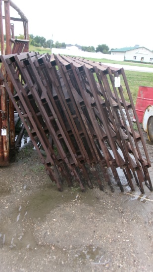 10 HEAVY DUTY 5' X 10' CATTLE PANELS, (10 times your bid )