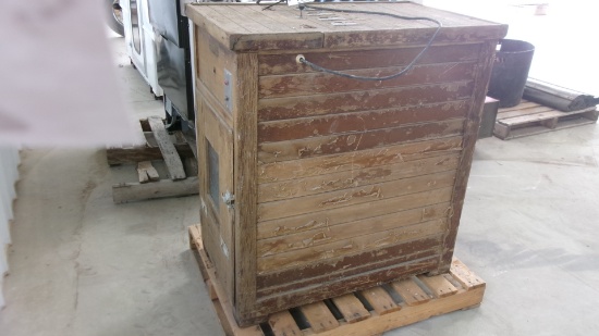 12 VOLT INCUBATOR, cond. unknown