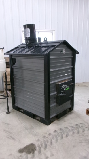 WOODMASTER PELLET / WOOD STOVE OUTDOOR FURNACE w / HOLDING TANK & AUGER